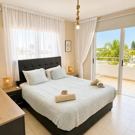 Apartment Narcissos 'nissi Beach' E9 *