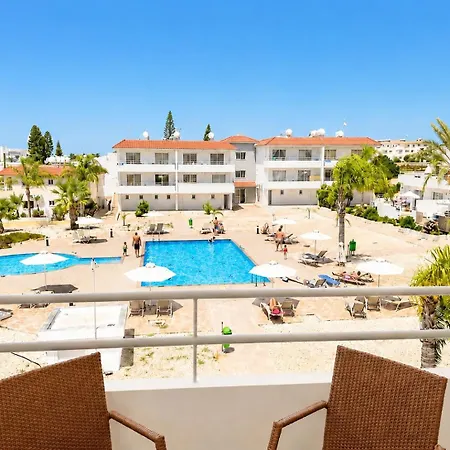 Narcissos 'nissi Beach' E9 Ayia Napa