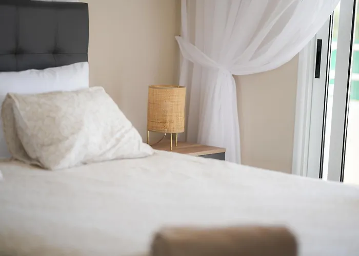 Narcissos 'nissi Beach' E9